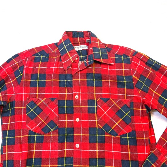 The Highlander Flannel by Bud Berma Red Navy Yellow Plaid Button Up Shirt Size M - Picture 2 of 8